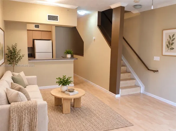 2841 NE 185th St APT 510, Aventura, FL 33180