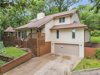 756 NW South Shore Dr, Lake Waukomis, MO, 64151