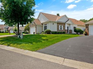 2736 Oak Ridge Trl, Woodbury, MN 55125