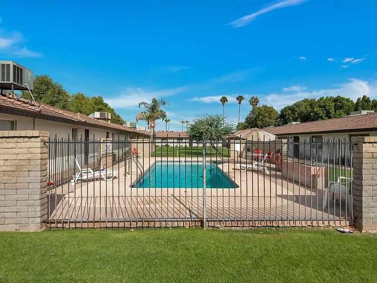 5105 S La Rosa Dr — Photo 27