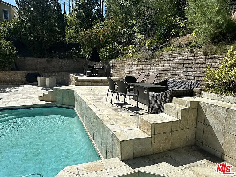 18162 Sweet Elm Dr — Photo 38