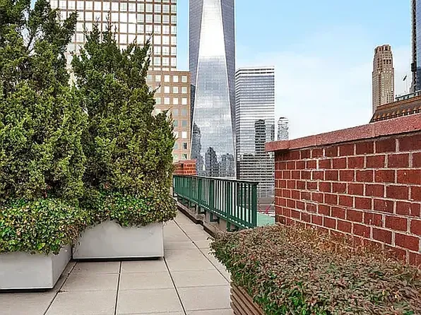 225 Rector Place image 25 of 27