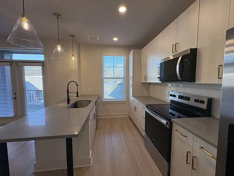 District on the Etowah Apartments — Photo 182