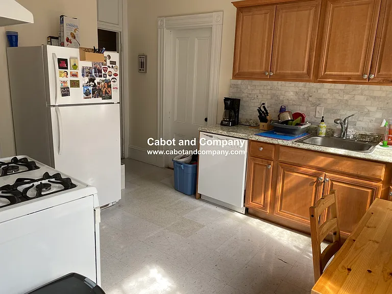34 Isabella St #8 — Photo 4