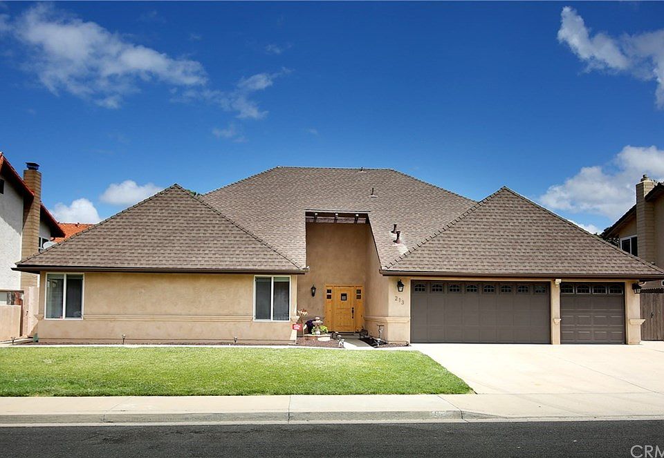1st image of 213 Larkspur Dr