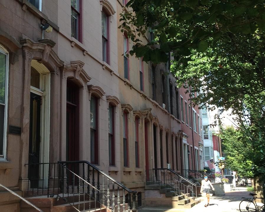 1st image of 1022 Spruce St Floor 3