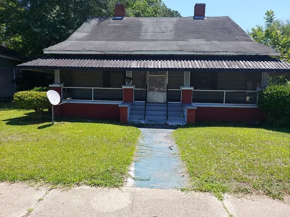 601 S Main St, Scotland Neck, NC 27874