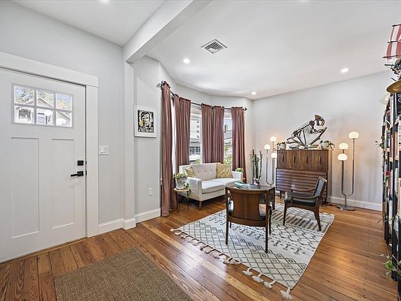 3rd image of 46 Addison St #2