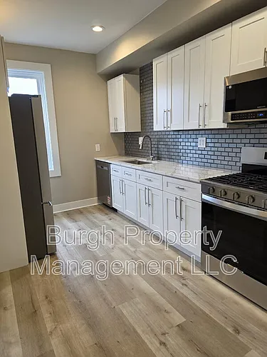 139 W 9th Ave Photo 1