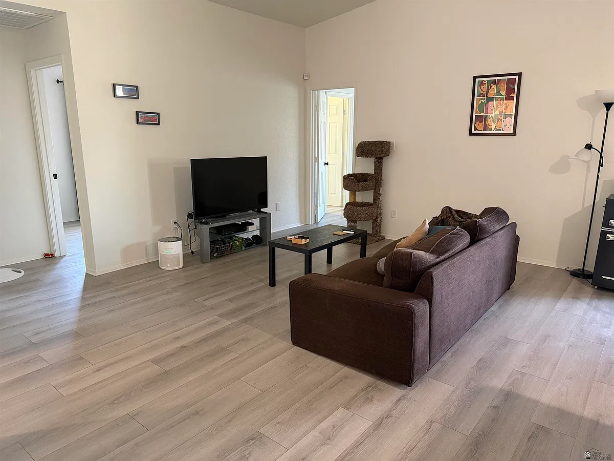 Building Photo - 4428 S Cholla Way
