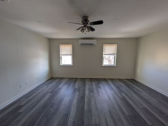3rd image of 11 Florence Ave #11