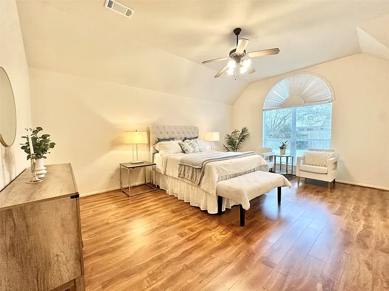 4903 Falls Cir — Photo 11