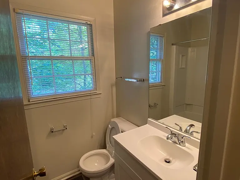 408c — Photo 5