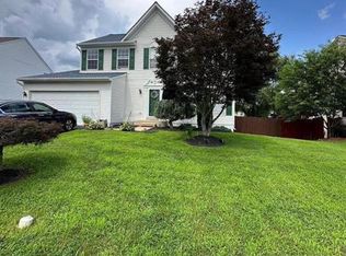 9215 Stephanie St, Manassas Park, VA 20111