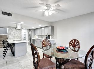 9451 Live Oak Pl APT 102, Davie, FL 33324