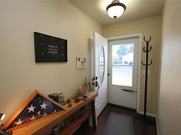 2nd image of 3001 NE 12th St