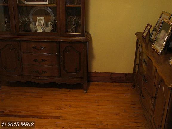 5th image of 122 Bay Shore Ave