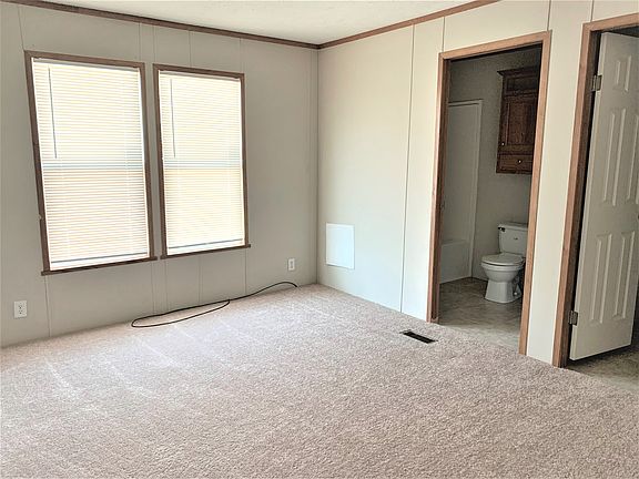 5th image of 6420 Seattle Ave