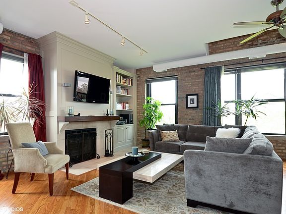 2nd image of 2355 N Damen Ave #3F