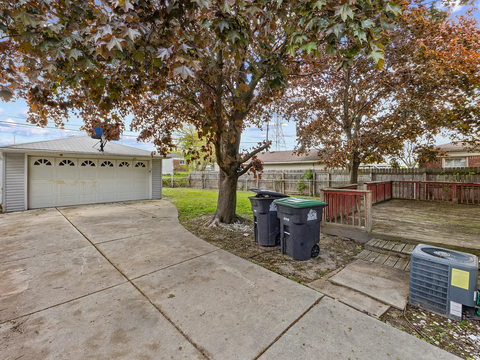 6 bed, 2200 sqft, $2,800 — Photo 4
