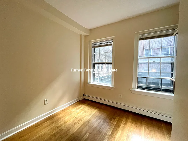 28 Phillips St #1F — Photo 11