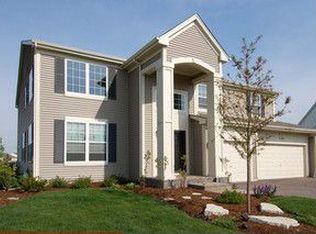 165 Whitecaps Ct, Hampshire, IL 60140
