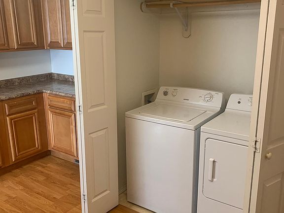 5th image of 824 Whitetail Ct
