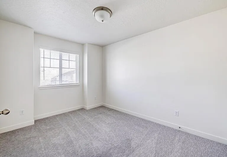 803 N Hilltop Dr — Photo 20
