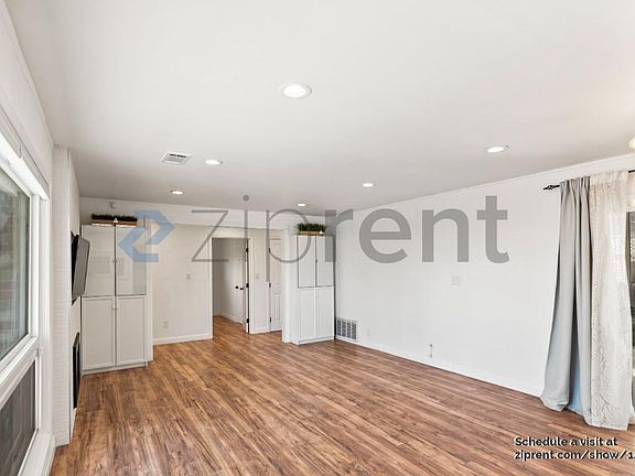 5th image of 4278 Moreland Dr