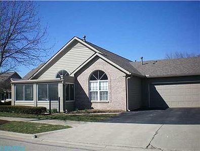 1st image of 122 Cantebrick Dr