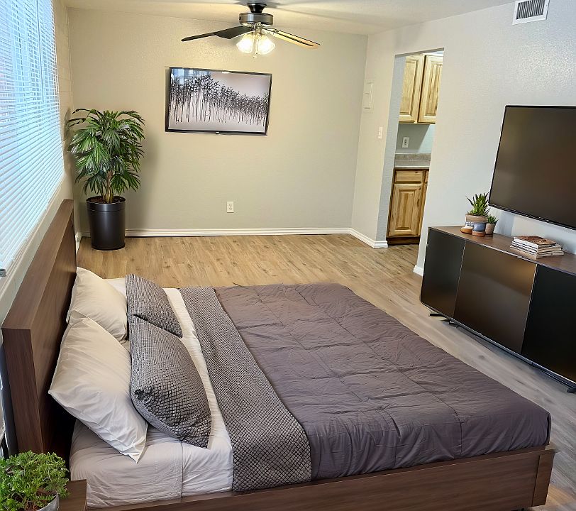 1st image of 425 E Fountain Pl APT 101