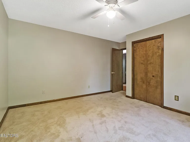 101 Walden Ridge Dr — Photo 23