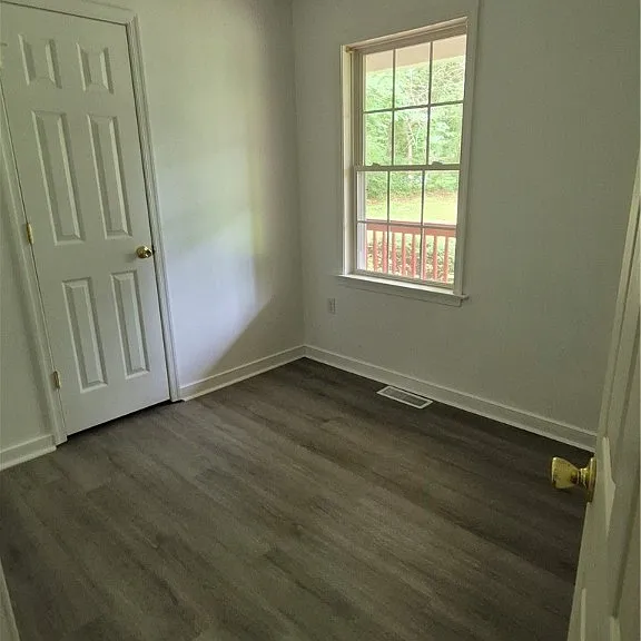 6527 Lakeshore Dr — Photo 8