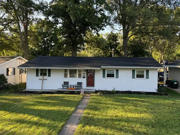 1550 Abbott St, Carlyle, IL 62231