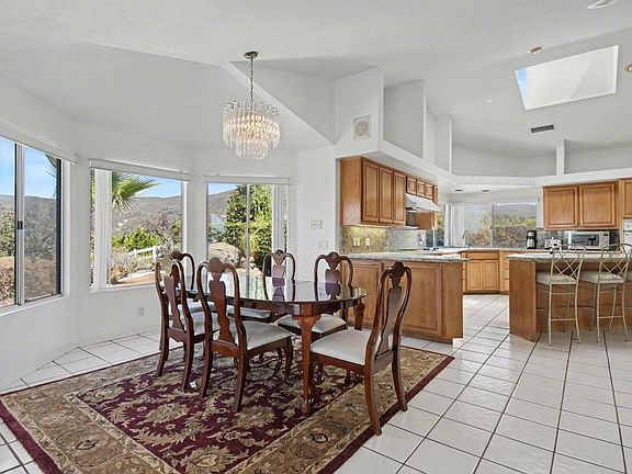 5th image of 2567 Starkey Way