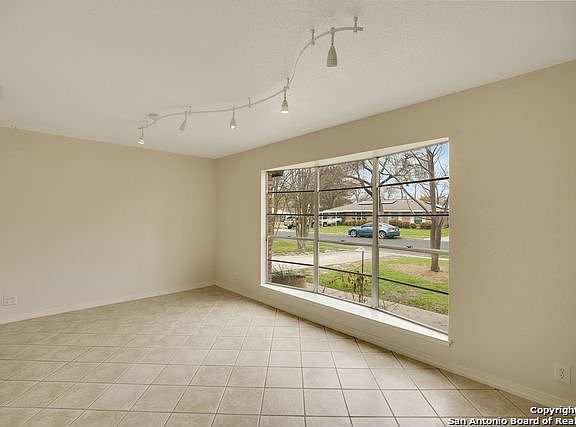 3rd image of 5006 Galahad Dr