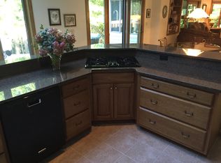 3637 Whispering Woods Dr, Jackson, MI 49201
