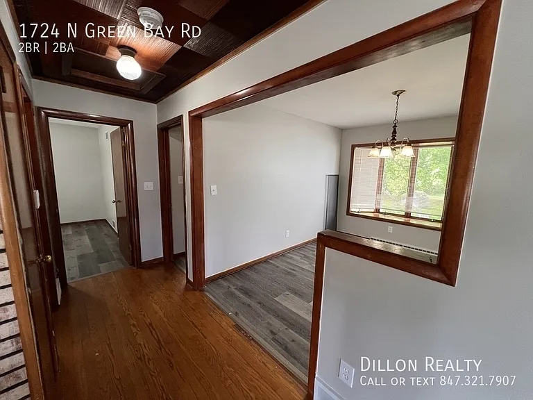 1724 N Green Bay Rd — Photo 4