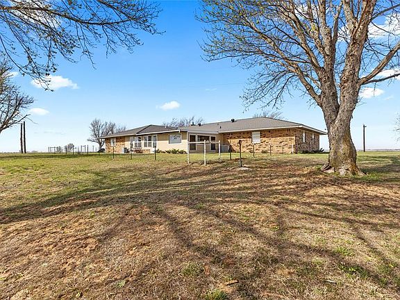 5th image of 18115 N County Rd #2530