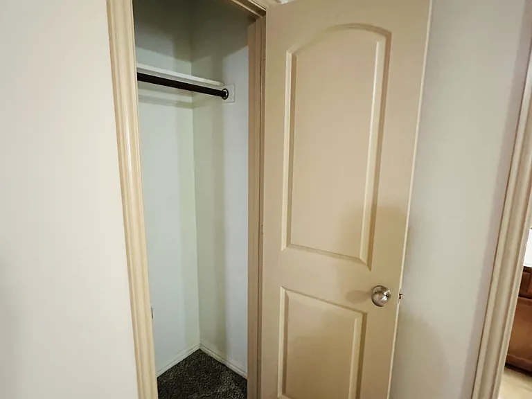 2249 Salado Dr — Photo 14