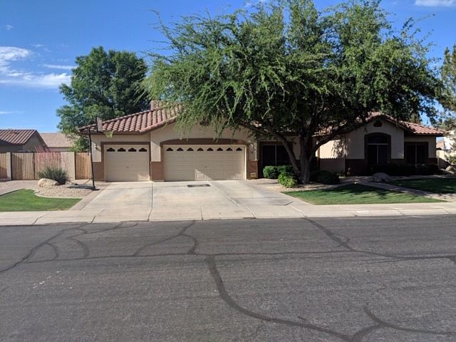 1st image of 568 E Constitution Dr