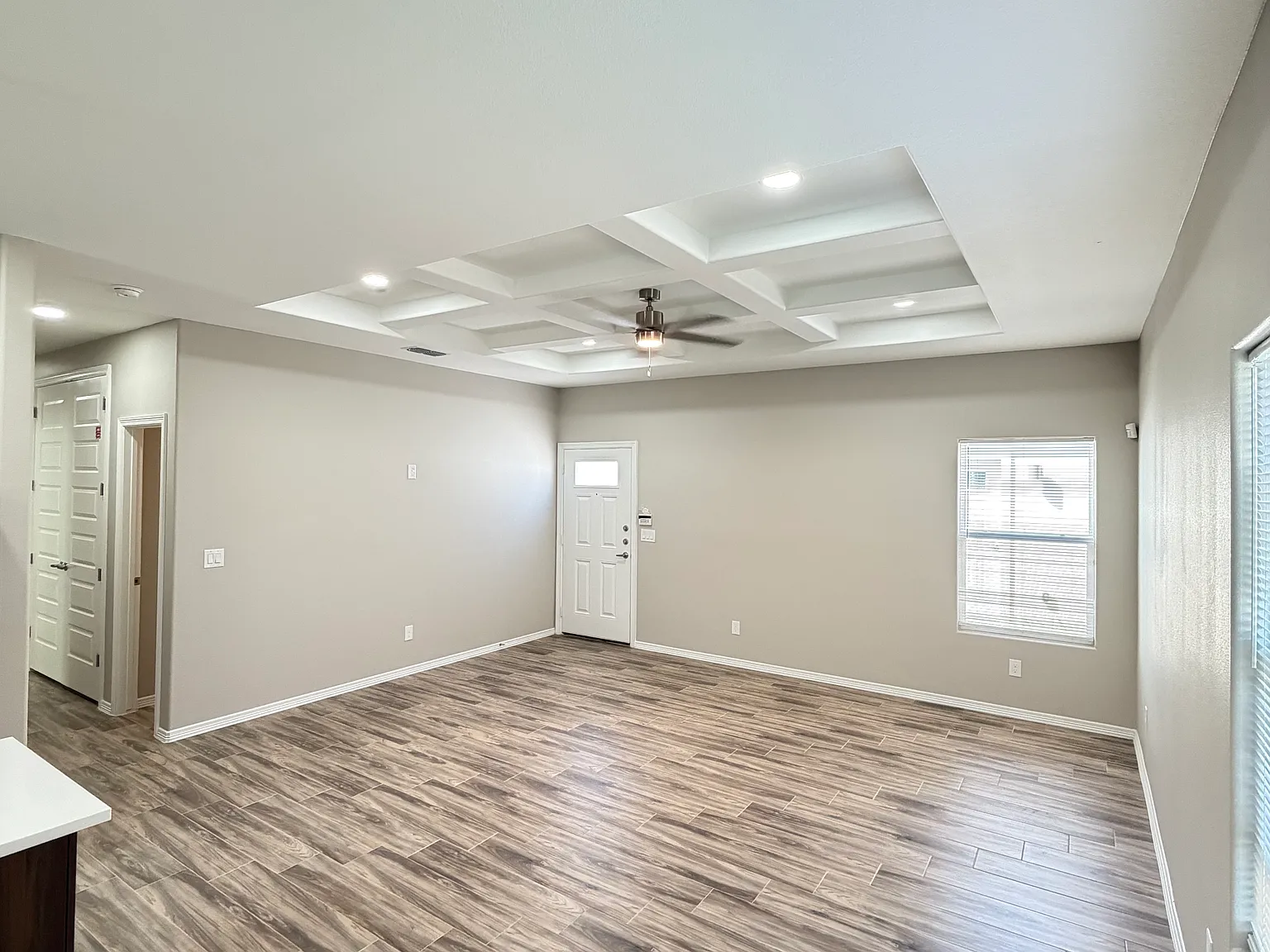3 bed, 1142 sqft, $1,450 — Photo 3