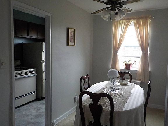 4th image of 247-55 77th Cres Floor 2