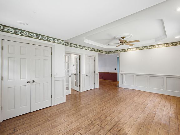 5th image of 331 S Court St