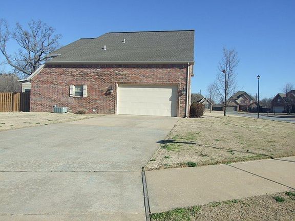 2nd image of 2408 S 17th St