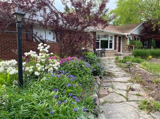 8362 Wilson Mills Rd, Chesterland, OH 44026