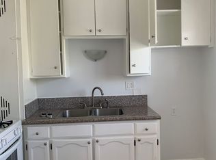 2200 Myrtle Ave, Long Beach, CA 90806