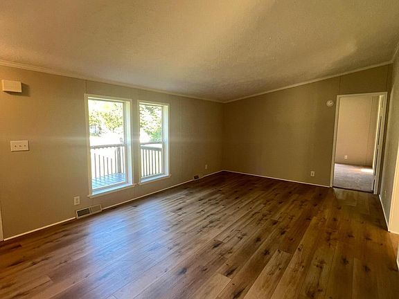 2nd image of 1005 Medley Dr
