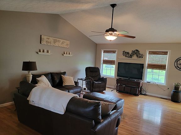 4th image of 3372 Harbison Rd