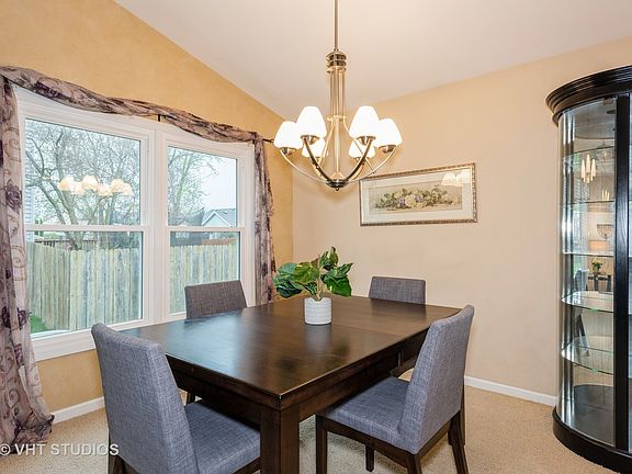 3rd image of 78 Burgess Dr